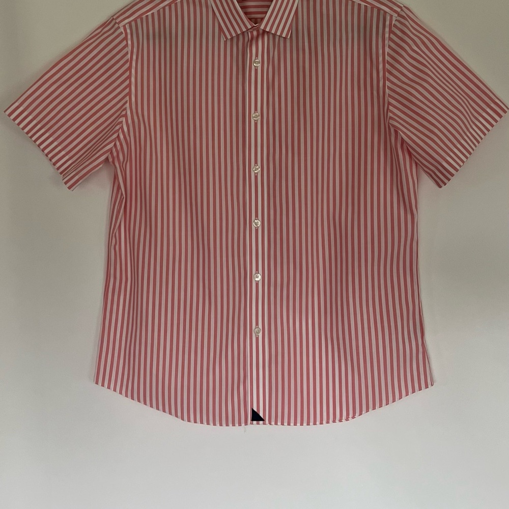 UNTUCKit Pink & White Short Sleeve Shirt, Size Medium